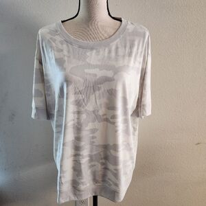 Chico's Zenergy Sandwashed Camo White Gray Pullover Sweatshirt Size 2